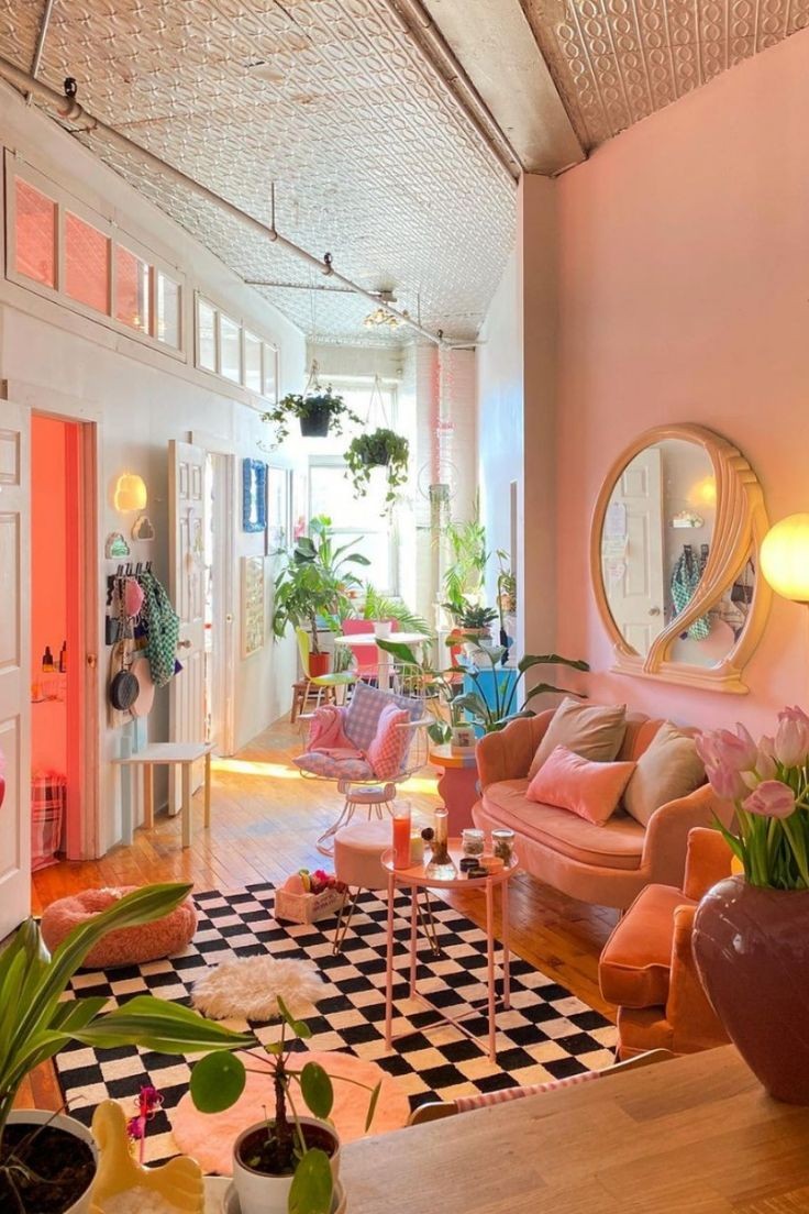 Top 10 retro aesthetic room ideas and inspiration